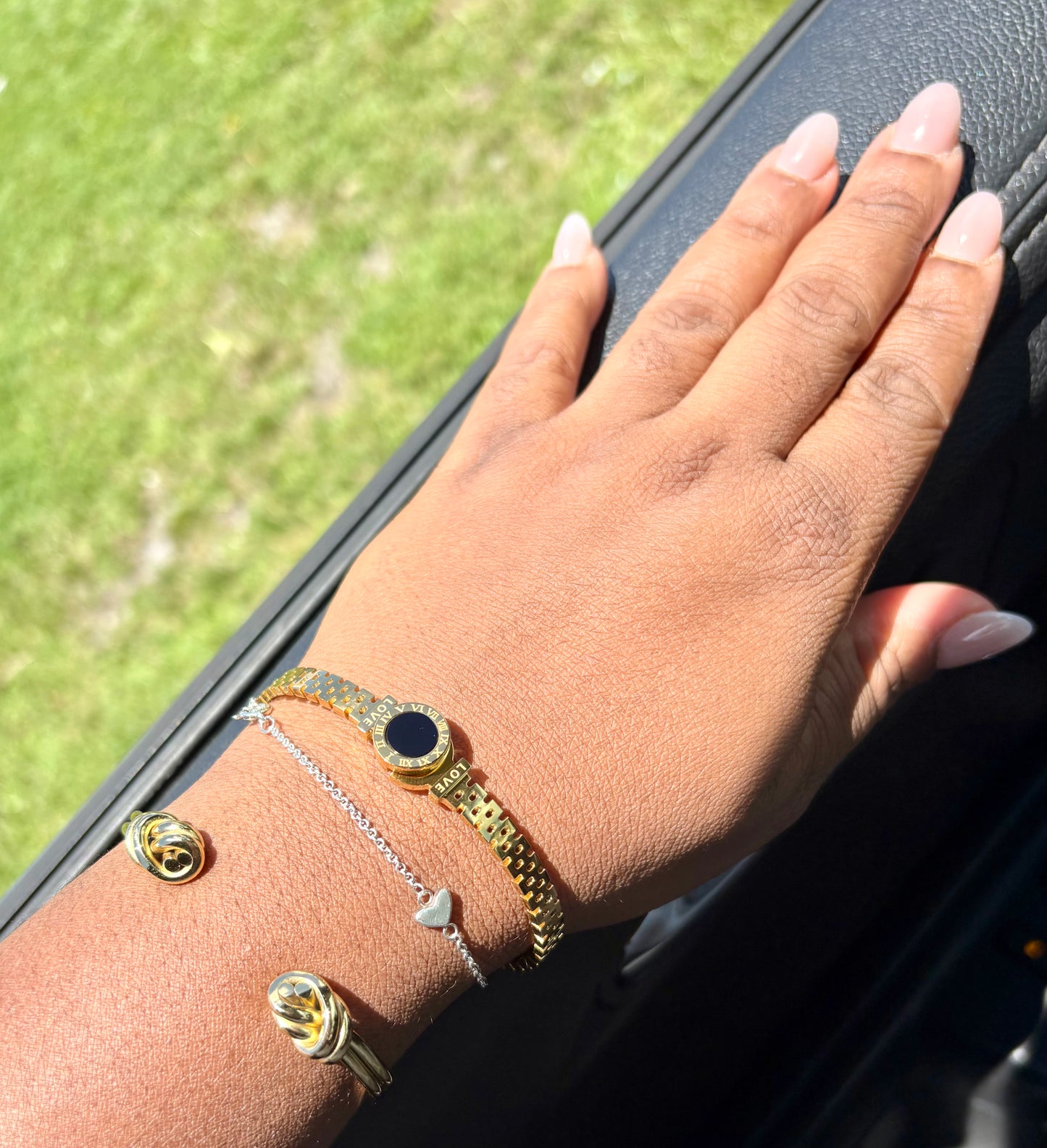 Intense bracelet