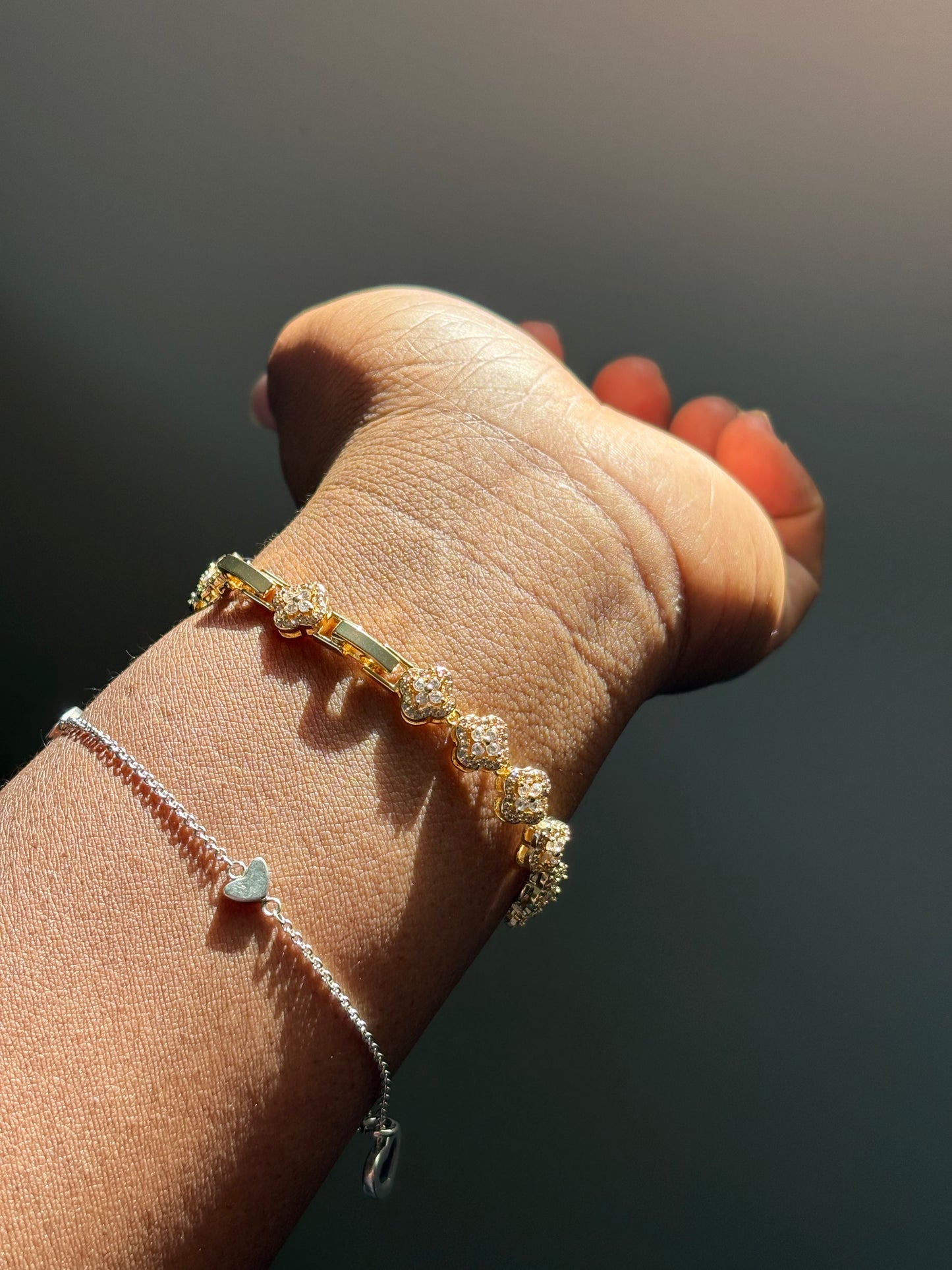 Medalia bracelets