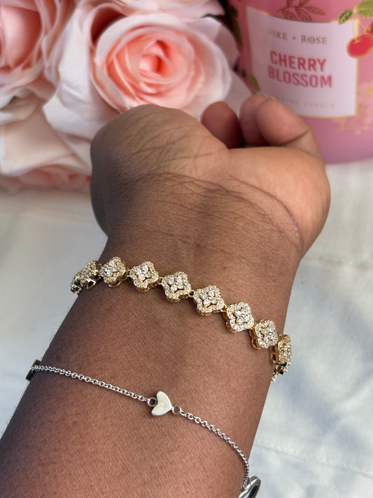 Medalia bracelets